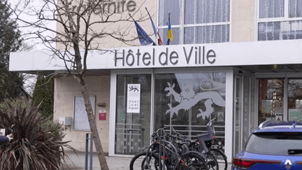 Seine-Maritime : face aux incivilités, la mairie de Mont-Saint-Aignan rappelle à l'ordre les mineurs