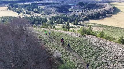 Chaîne des Puys : une randonnée au plus près des volcans endormis d’Auvergne