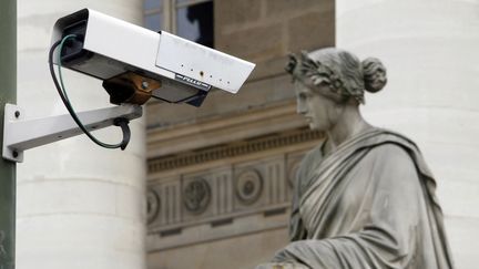 Vrai ou faux. Paris manque-t-il de caméras de surveillance à cause d'Anne Hidalgo ?