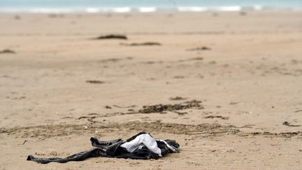 Près de 200 personnes rendent hommage au jeune Guinéen mort en tentant de traverser la Manche