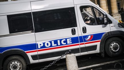 Un laboratoire de métaux précieux braqué à l'explosif à Lyon, cinq suspects arrêtés