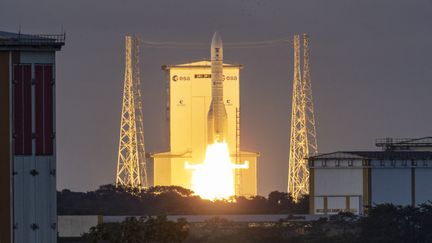 Volcans, inondations, glissements de terrain... Sentinel 1-D, le nouveau satellite européen qui scrute la Terre depuis l’espace