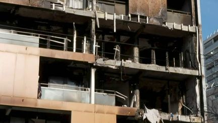 Rhône : cinq personnes interpellées après l'incendie d'un immeuble à Rillieux-la-Pape