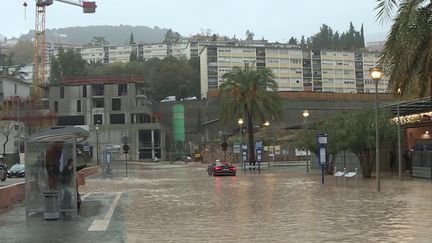 Intempéries : un septuagénaire, emporté par les eaux en Ardèche, toujours porté disparu