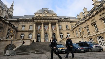Attaque au couteau de Romans-sur-Isère : trente ans de réclusion requis contre l'accusé