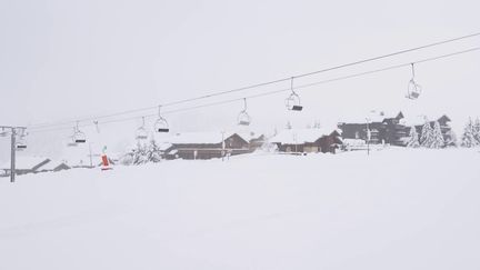 Neige, verglas, avalanches : près de 2 mètres tombés dans les Alpes