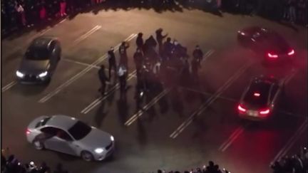 Bourg-en-Bresse : un rassemblement de tuning dégénère en affrontements avec la police dans l'Ain