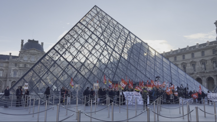 Le Louvre en grève pour manque de personnel... mais les moyens ne manquent pas