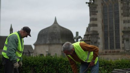 Finistère : des bénévoles au service des communes