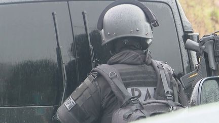 Évasion à Dijon : comment le fugitif encore en cavale a-t-il pu échapper à une opération du Raid dimanche ?