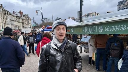 Municipales : le candidat Rassemblement national à Bayonne enfariné en plein marché