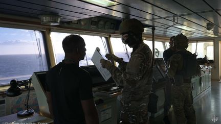 Pétrolier arraisonné en Méditerranée : le navire en route pour Marseille, l'équipage sous le coup d'une mesure de restriction de liberté