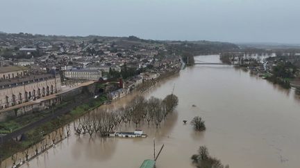 Inondations : la crue de la Garonne vue du ciel