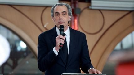 Le candidat sans étiquette Philippe Dessertine n'a pas déposé sa liste, il n'y aura pas de triangulaire au second tour des municipales à Bordeaux