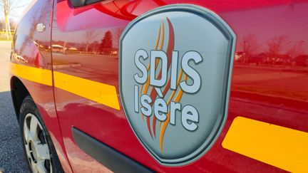 Un soixantaine de logements évacués à Grenoble en raison d'un incendie dans la réserve d'un commerce
