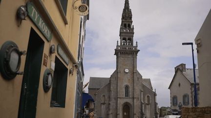 En Bretagne, l'île d'Ouessant demande l’aide du roi Charles III pour restaurer une église en péril