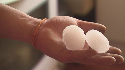 Près de 600 éclairs, des grêlons de cinq centimètres de diamètre… D'impressionnants orages déferlent sur la Normandie