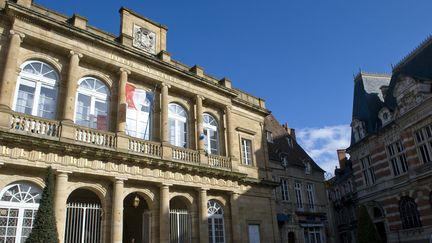 Coupe du monde 2026 : la ville de Moulins rejoint Clermont-Ferrand et instaure un couvre-feu pour les moins de 16 ans