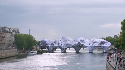 Sur le pont Neuf, la caverne géante de JR ouvre enfin ses portes
