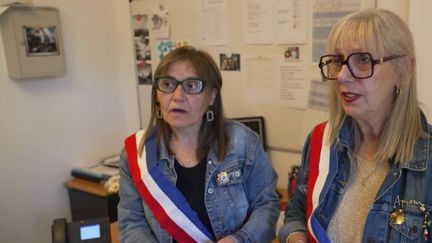 À La Bazouge-de-Chemeré, la mairie se dirige à deux