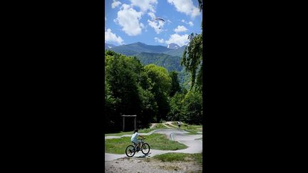 Pyrénées : vivre et travailler toute l'année sur les sommets