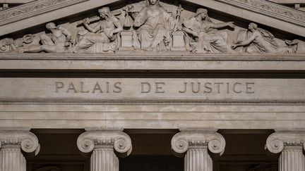 Trois des cinq nouveaux suspects déférés à Marseille en vue de leur mise en examen dans l'affaire d'une étudiante tuée par erreur en Corse