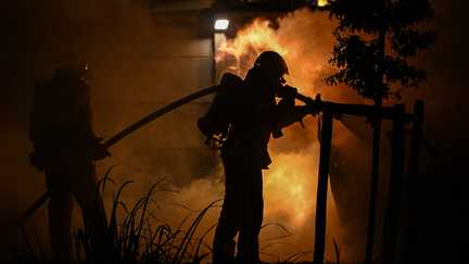 Incendies : la Fédération des sapeurs-pompiers appelle les maires à