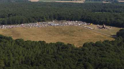 Morbihan : 1 500 personnes rassemblées à une rave-party malgré des risques d'incendies