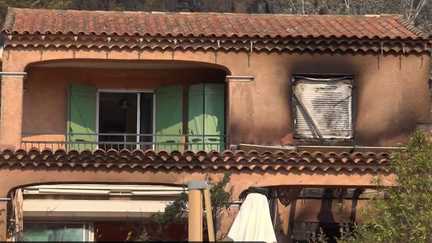 Incendie dans le Var : des habitants retrouvent leurs maisons entièrement calcinées