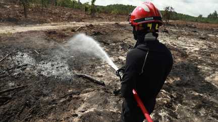 En Gironde, le feu n'est pas fixé