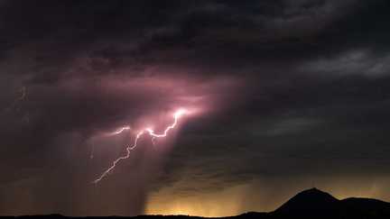 Le pronostic vital des deux randonneurs foudroyés dans les Hautes-Pyrénées