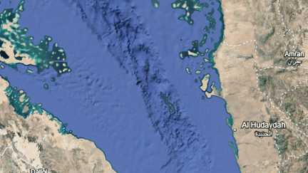 Un navire commercial indien a coulé en mer Rouge après avoir été victime d'une attaque, l'équipage a été secouru