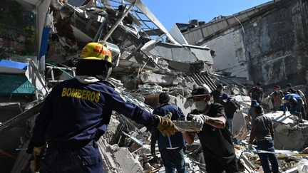 Le bilan du séisme s'alourdit en Colombie, 132 morts recensés