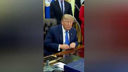 Donald Trump poursuit son offensive contre les vaccins