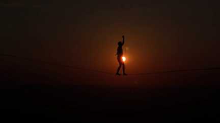 Funambules : sur le fil de l'éclipse