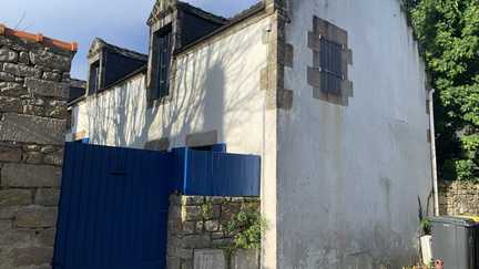 Des tags découverts sur la maison familiale des Le Pen à La Trinité-sur-Mer, une personne en garde à vue