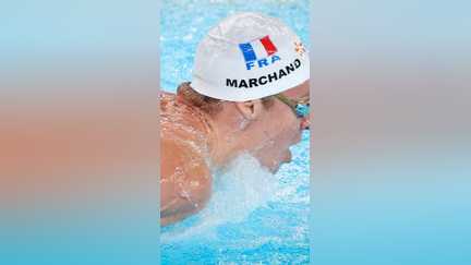 Tout en contrôle, Léon Marchand remporte sa série du 200 m papillon
