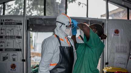 L'épidémie d'Ebola devient la plus meurtrière de l'histoire de la République démocratique du Congo, avec plus de 2 300 morts