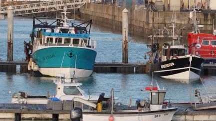 Un chalutier breton coule au large de l'Angleterre, deux marins disparus