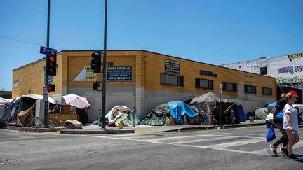 À Los Angeles, d'anciens membres de gangs jouent les médiateurs auprès des sans-abri