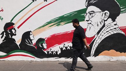 Guerre au Moyen-Orient : l'Iran attaque des bases des Etats-Unis après de nouvelles frappes américaines