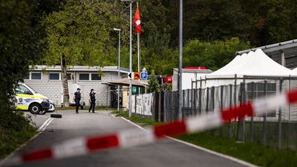 L'homme soupçonné d'être à l'origine des tirs mortels en marge d'une rave-party en Suisse, en proie à