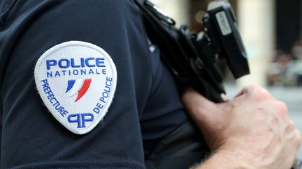 Un suspect interpellé dans l'enquête sur les appels d'un faux policier dans des commissariats en Île-de-France