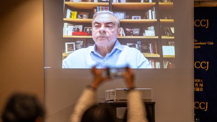 L'ex-PDG de Renault, Carlos Ghosn, demande le report de son procès pour corruption avec Rachida Dati
