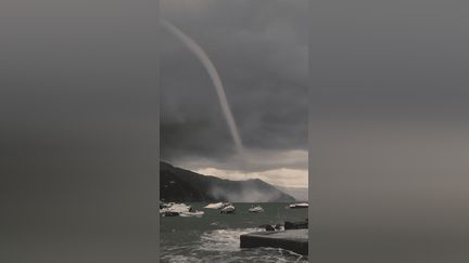 Une énorme trombe marine filmée en Italie