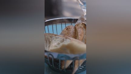 Faire payer le pain et l'eau au restaurant ?