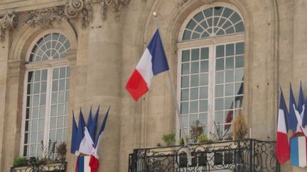 Mariages : face aux débordements, certains maires durcissent les règles