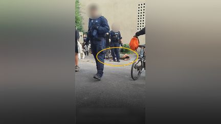 Un policier jette un homme à terre lors d'une altercation à Carcassonne