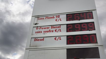 Hausse des prix du carburant : 2,50 euros le litre de gazole, c'est un prix