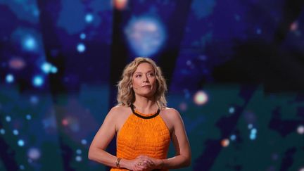 Caroline Vigneaux revisite